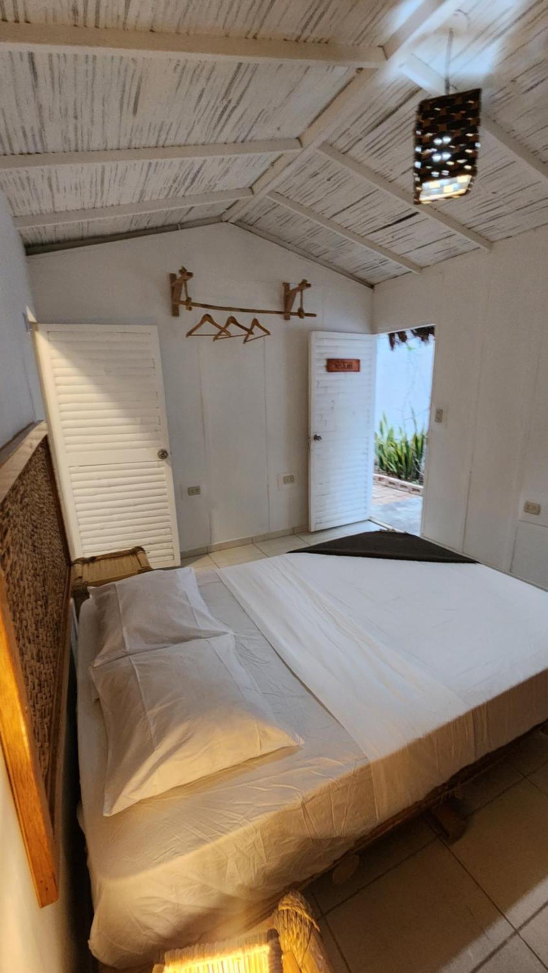 Kinti Guest House マンコラ エクステリア 写真